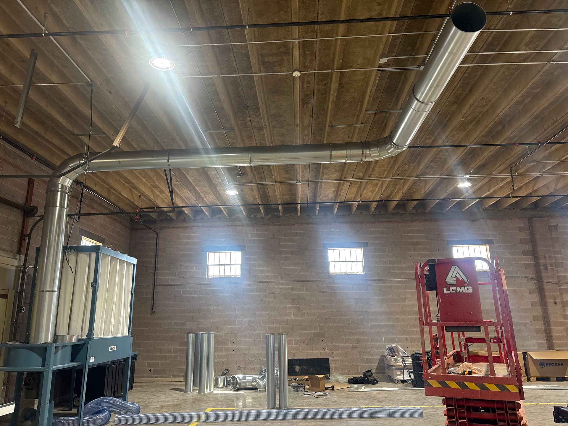 Gallery photos for Commercial Ventilation Ductwork Installation in a Large Industrial Facility: Image #1